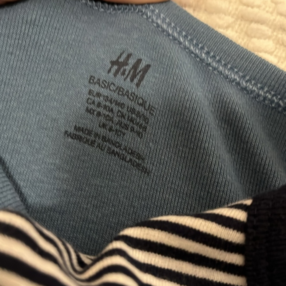 H&M basic long sleeves - Picture 2 of 2